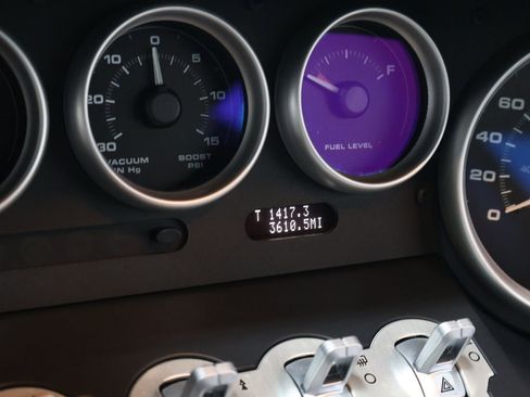 Used 2006 Ford GT image 23