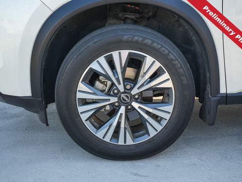 Used 2023 Nissan Rogue SV FWD image 11