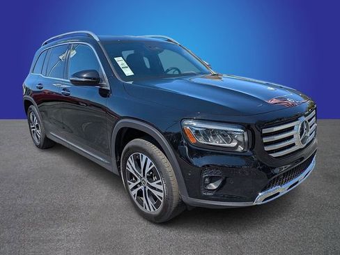 Used 2025 Mercedes-Benz GLB 250 4MATIC image 7