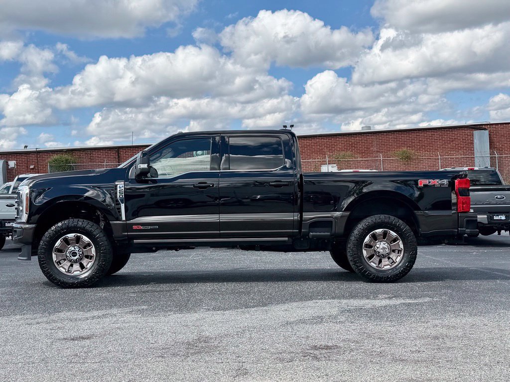 Used 2025 Ford F250 King Ranch AWD/4WD image 2