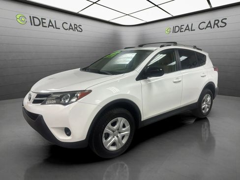 Used 2013 Toyota RAV4 LE FWD image 1