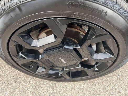 Certified 2024 Kia Sorento SX image 40