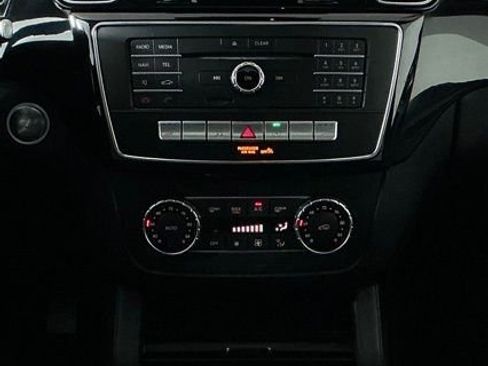 Used 2019 Mercedes-Benz GLS 450 4MATIC image 17