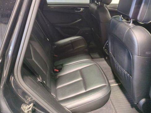 Used 2018 Porsche Macan image 23