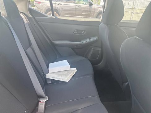 Used 2025 Nissan Sentra SV FWD image 18