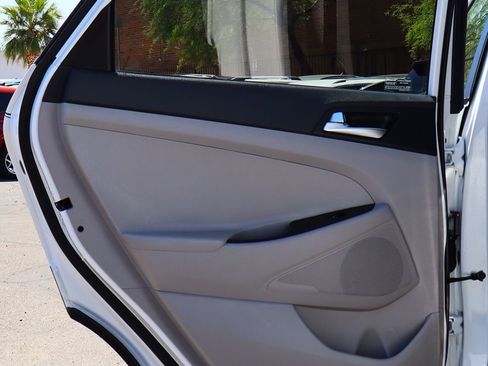 Used 2021 Hyundai Tucson Value FWD image 32