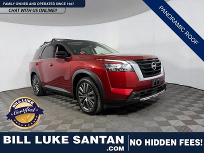 Used 2023 Nissan Pathfinder SL w/ SL Premium Package
