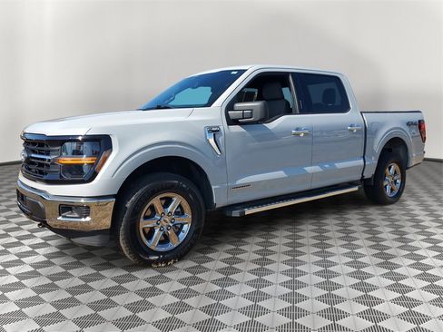 Used 2024 Ford F150 XLT w/ Mobile Office Package image 8