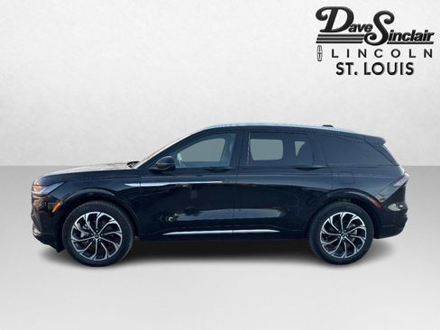 Certified 2024 Lincoln Nautilus Reserve w/ Equipment Group 202A AWD/4WD image 8