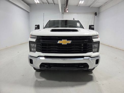 Used 2024 Chevrolet Silverado 2500 W/T w/ WT Fleet Convenience Package AWD/4WD image 4
