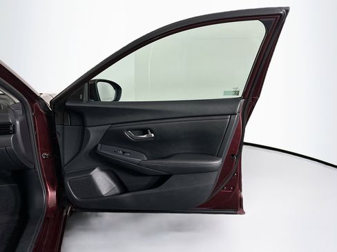 Used 2024 Nissan Sentra SV image 29