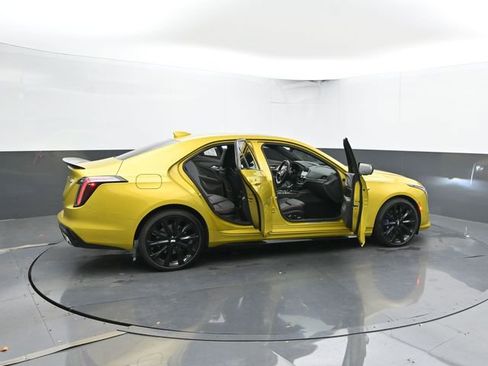 Used 2024 Cadillac CT4 V w/ LPO, ONYX Package image 51