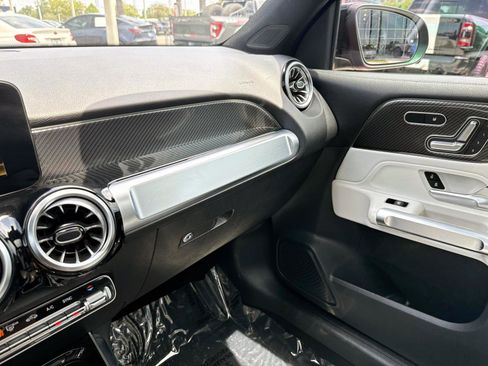 Certified 2023 Mercedes-Benz GLB 250 image 25