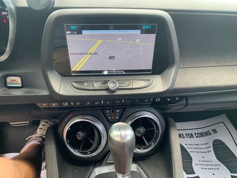 Used 2018 Chevrolet Camaro ZL1 RWD image 12