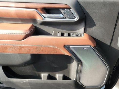 Used 2025 GMC Sierra 2500 Denali Ultimate image 29