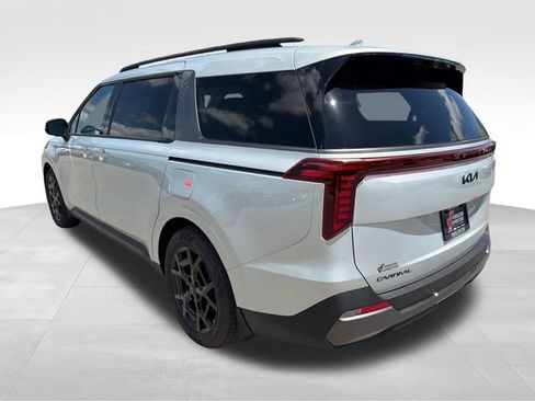 New 2026 Kia Carnival SX Prestige FWD image 5
