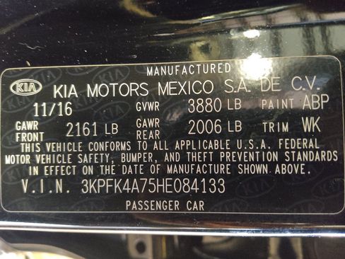 Used 2017 Kia Forte LX FWD image 29