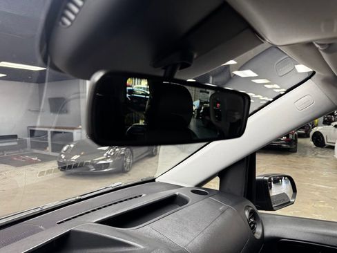 Used 2018 Mercedes-Benz Metris Passenger image 28