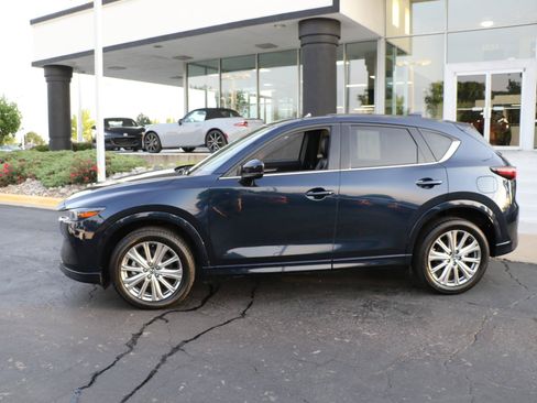 Certified 2023 MAZDA CX-5 Signature AWD/4WD image 2