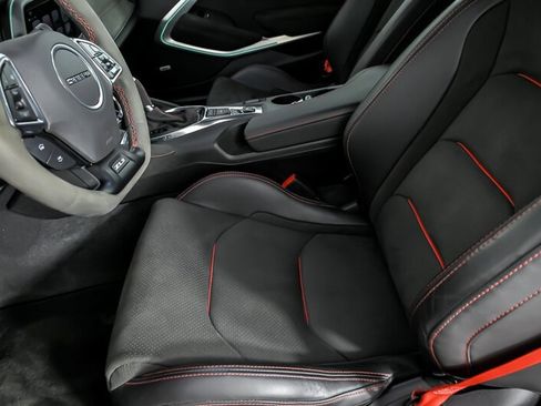 Used 2018 Chevrolet Camaro ZL1 RWD image 22