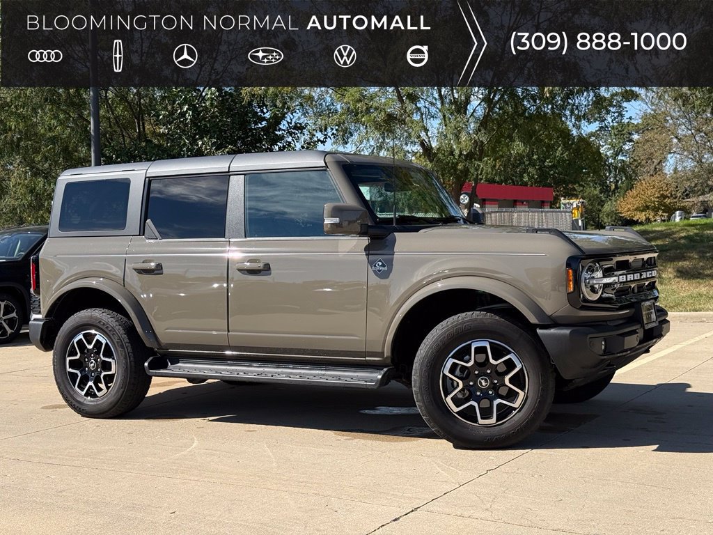 Used 2025 Ford Bronco Outer Banks AWD/4WD image 1