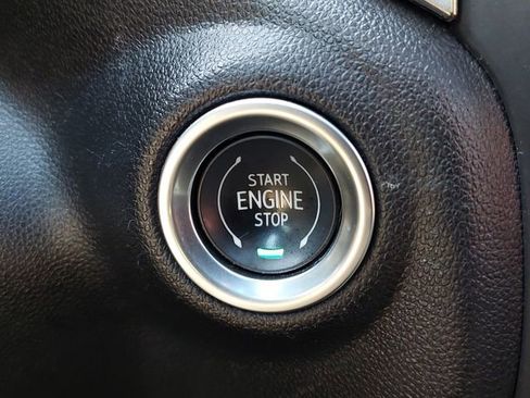 Used 2021 Chevrolet Silverado 1500 RST AWD/4WD image 10