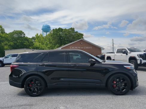 Used 2023 Ford Explorer ST w/ Equipment Group 401A AWD/4WD image 2