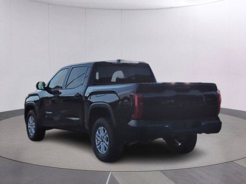 Used 2022 Toyota Tundra SR5 AWD/4WD image 3