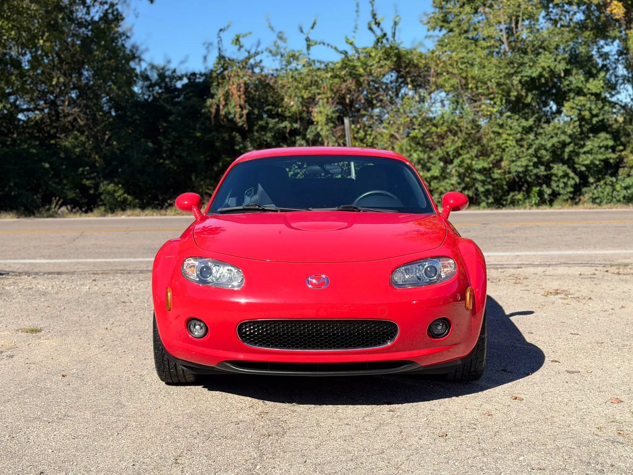 Used 2007 MAZDA MX-5 Miata Grand Touring w/ Premium Pkg RWD image 2