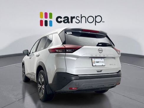 Used 2023 Nissan Rogue SV w/ SV Premium B Package image 3