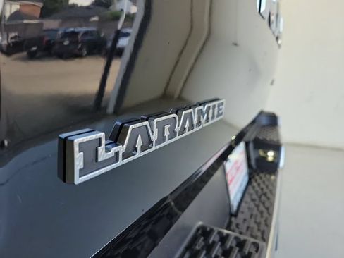 Used 2025 RAM 1500 Laramie AWD/4WD image 9