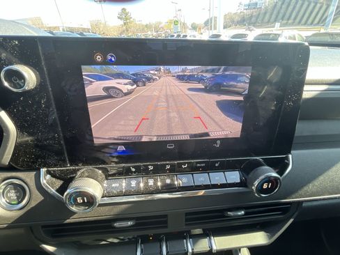 Used 2026 Chevrolet Colorado Trail Boss image 21