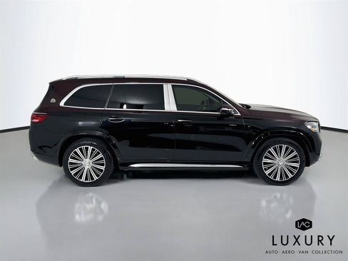 Used 2024 Mercedes-Benz Maybach GLS 600 4MATIC image 5
