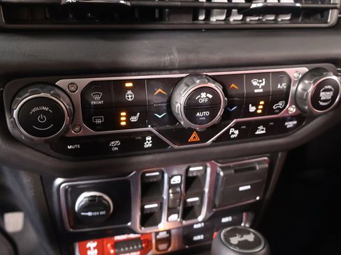 Used 2024 Jeep Wrangler Unlimited Rubicon 392 AWD/4WD image 8