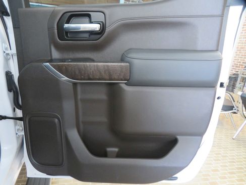 Used 2022 GMC Sierra 1500 Denali w/ Denali Premium Package image 20