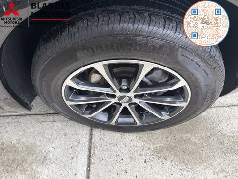 Used 2024 Cadillac XT4 Sport AWD/4WD image 20