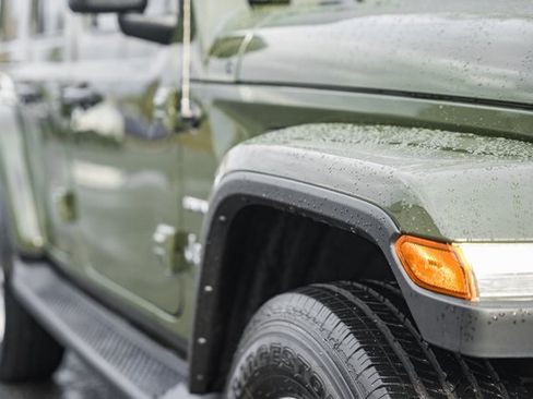 Used 2021 Jeep Wrangler Unlimited Sahara w/ LED Lighting Group image 14