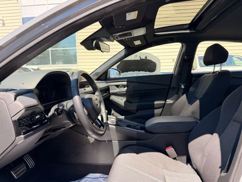 Certified 2025 Honda Accord Sport image 13