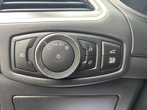 Used 2024 Ford Edge SEL w/ Convenience Package image 18