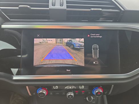 Used 2020 Audi Q3 2.0T Premium AWD/4WD image 16