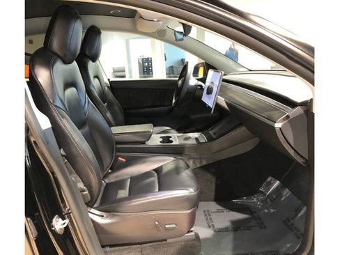 Used 2022 Tesla Model Y Performance image 18