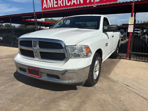 Used 2013 RAM 1500 Classic SLT RWD image 3