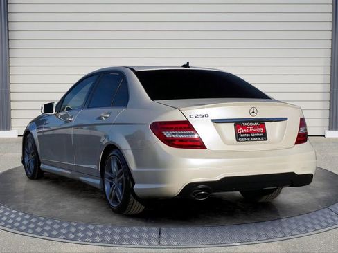 Used 2014 Mercedes-Benz C 250 Sedan image 5
