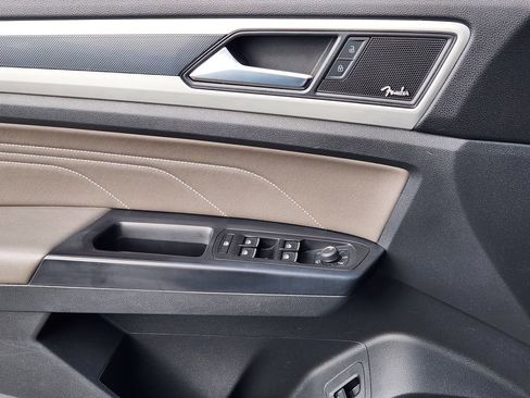 Used 2021 Volkswagen Atlas Cross Sport SEL Premium image 3