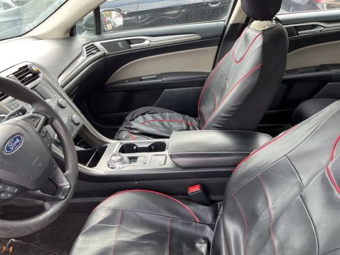 Used 2020 Ford Fusion S image 27