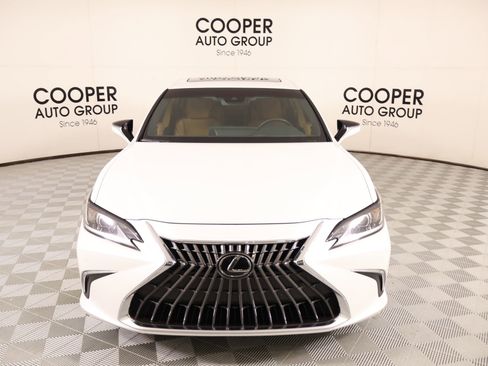Used 2024 Lexus ES 350 w/ Premium Package FWD image 9
