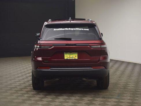 New 2026 Jeep Grand Cherokee Limited image 13