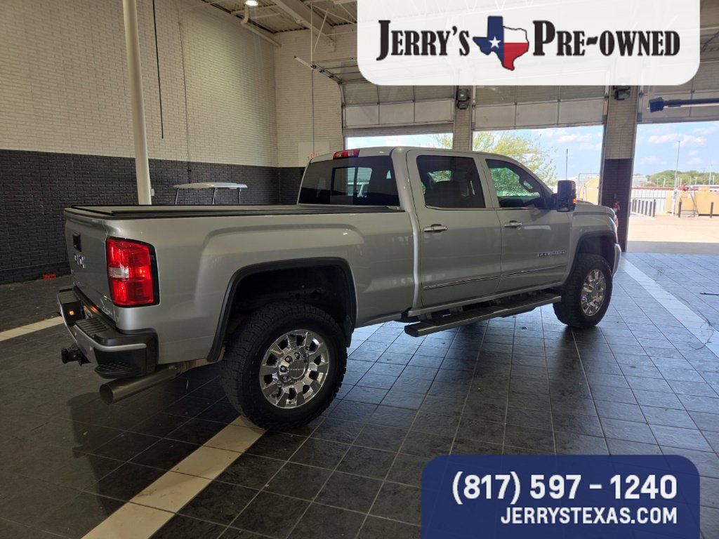 Used 2018 GMC Sierra 2500 Denali w/ Duramax Plus Package AWD/4WD image 5