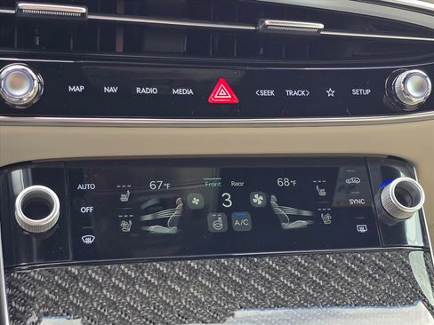 New 2026 Genesis GV70 3.5T Sport Prestige image 18