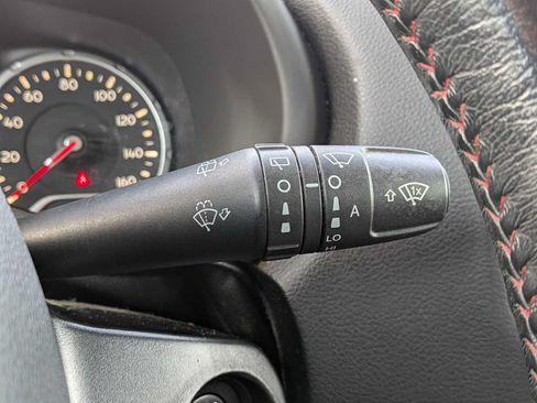 Used 2019 Jeep Renegade Trailhawk AWD/4WD image 24